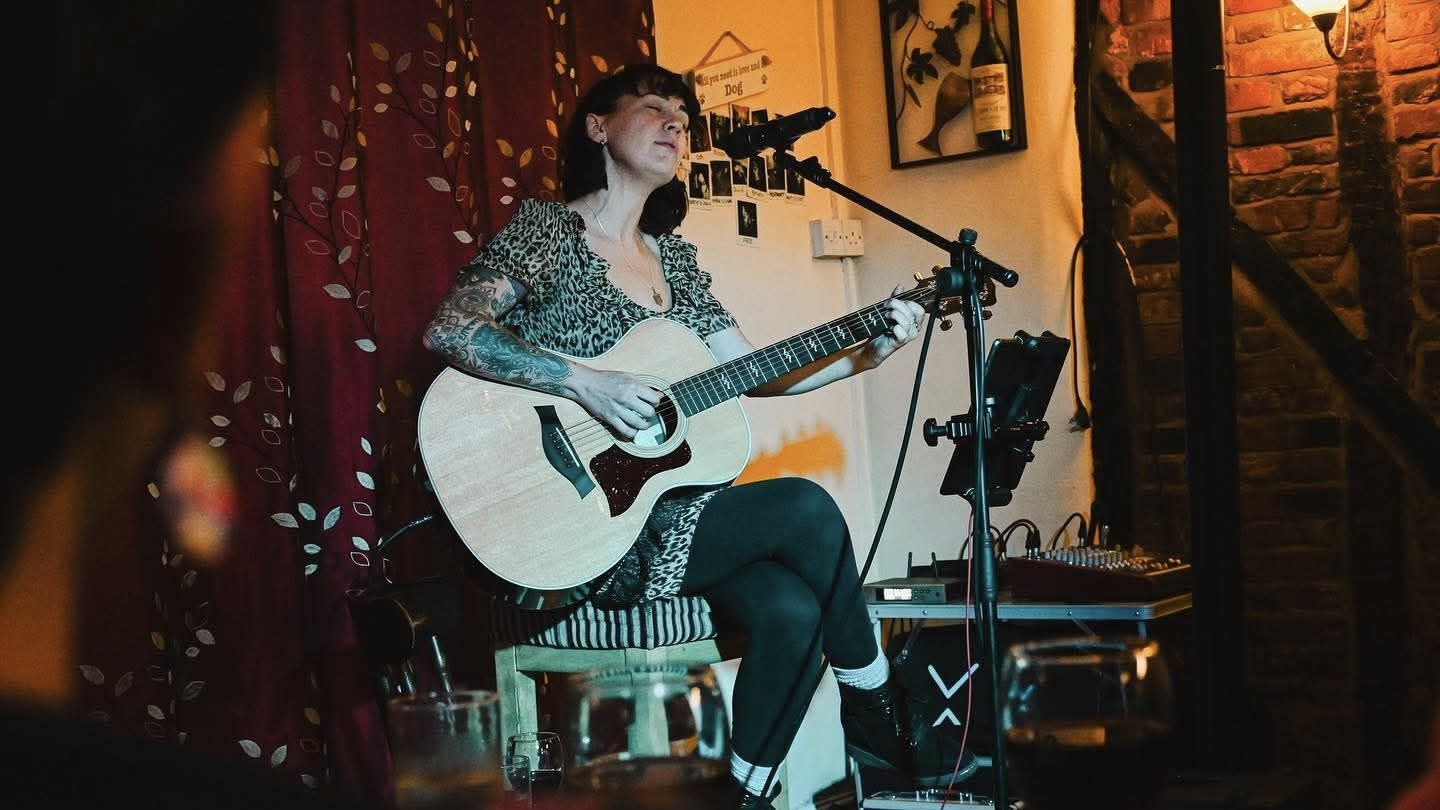 Laura Wyatt Victoria Inn Colchester 2